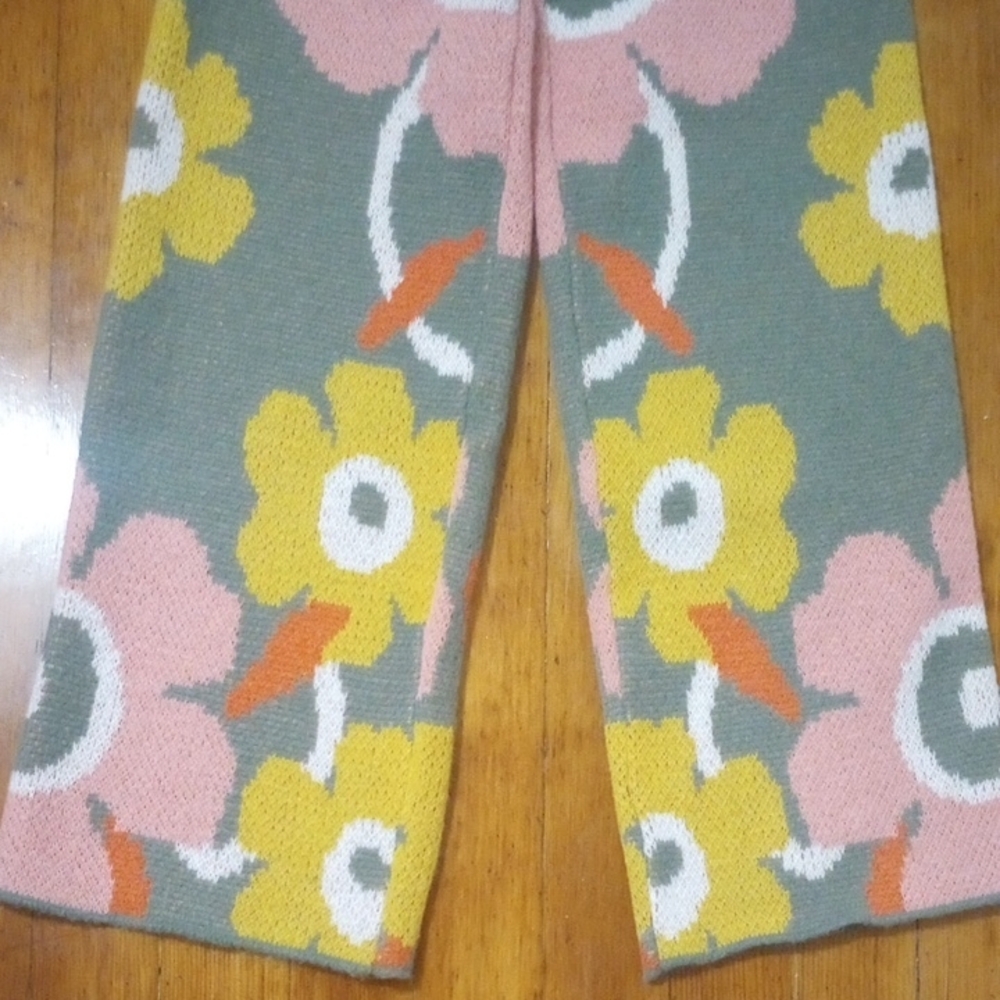 NWOT Sweater Knit Pants - Graphic Floral Print - Picture 6 of 14